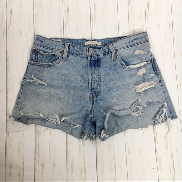 Levi’s Light Wash Wedgie Denim Jean Shorts